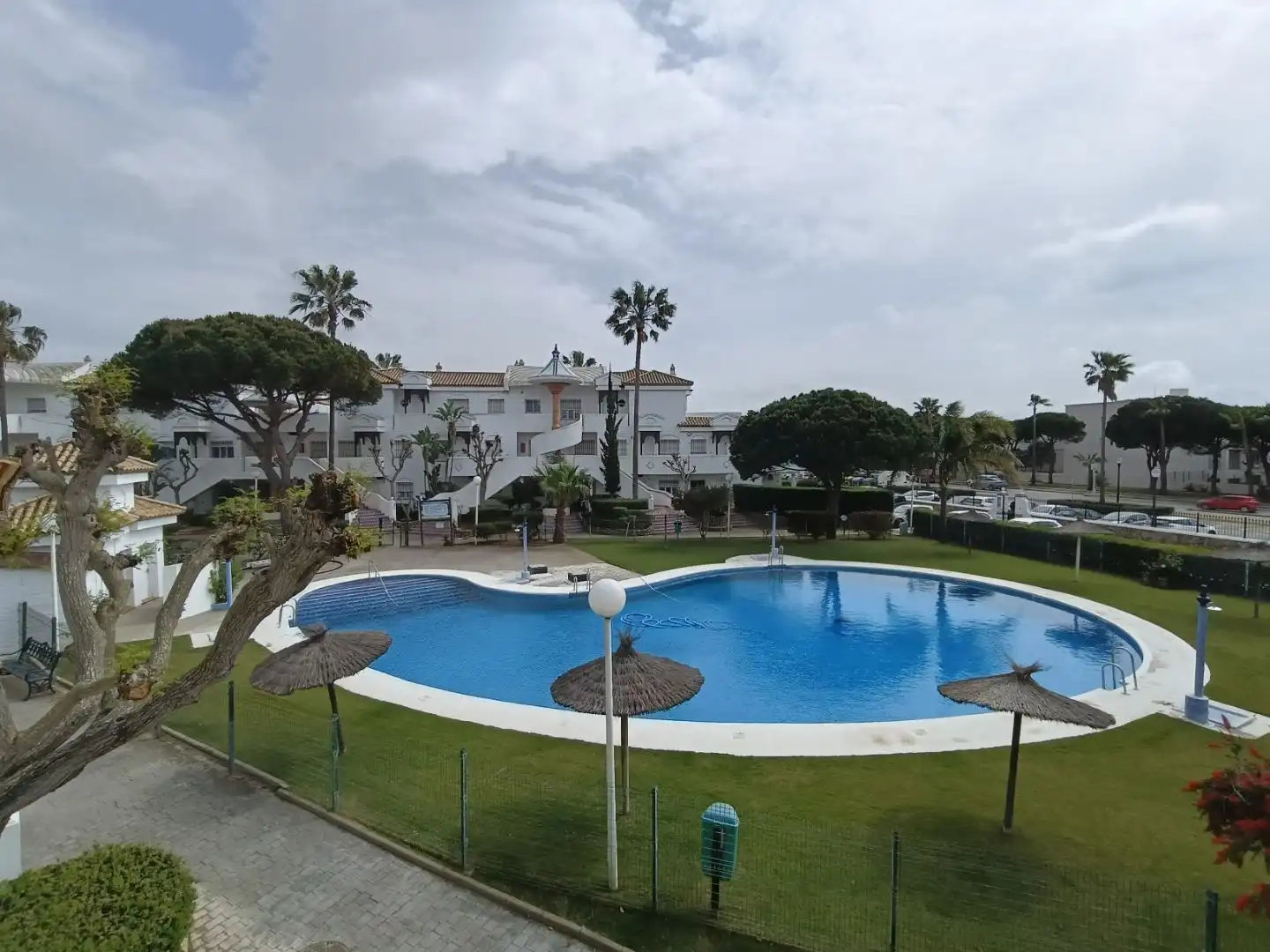 Apartments for rent in Calle Asdrúbal, 16, Novo Sancti Petri Garden of Apartments for rent in Chiclana de la Frontera with Air Conditioner, Terrace and Swimming Pool