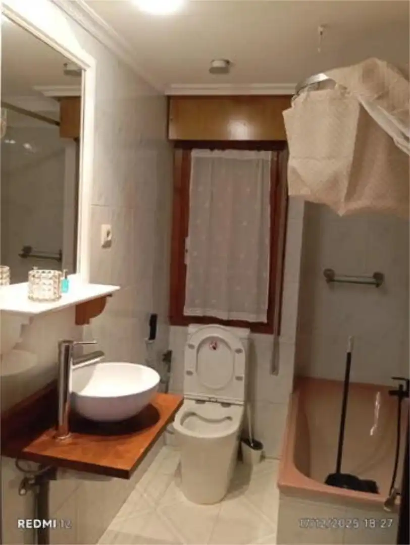Bathroom of Flat for rent in Langreo  with Furnished