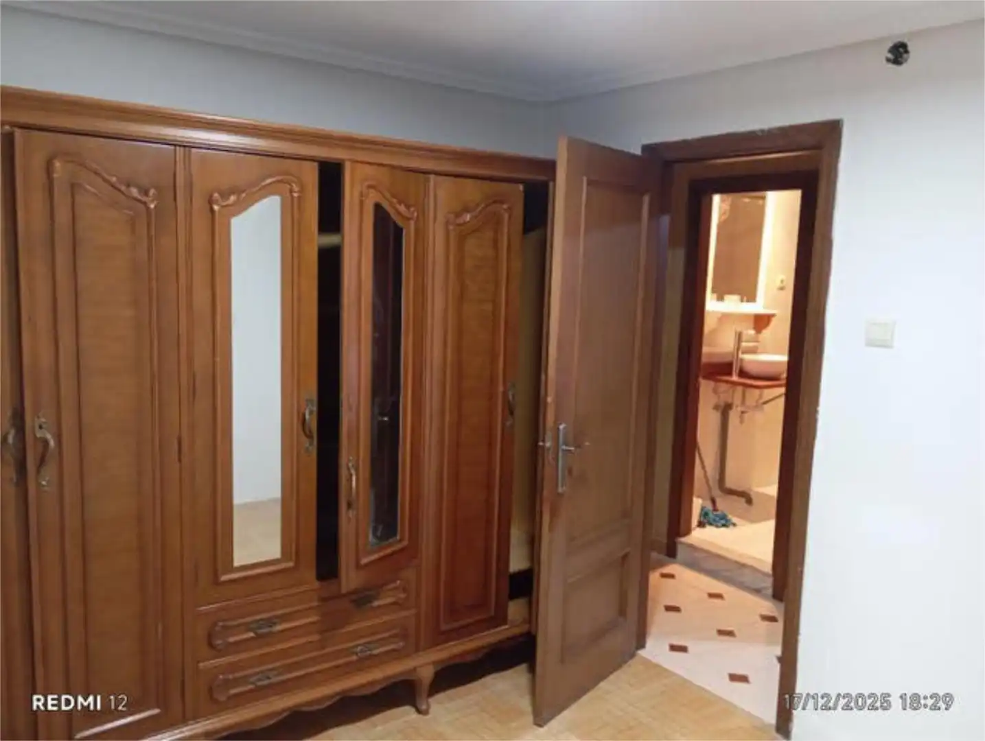 Bedroom of Flat for rent in Langreo  with Furnished