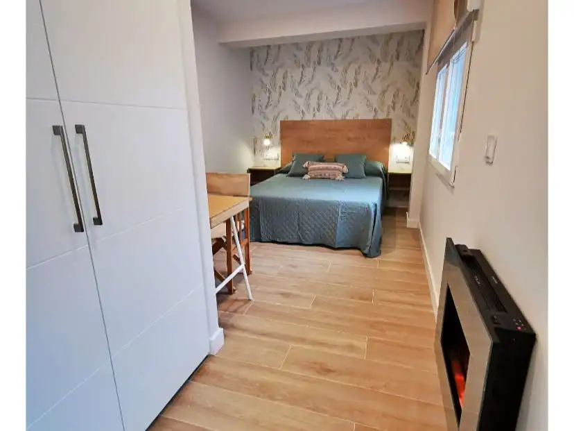 Schlafzimmer von Wohnungen zur Miete in Oleiros mit Parkett, Terrasse und Möbliert