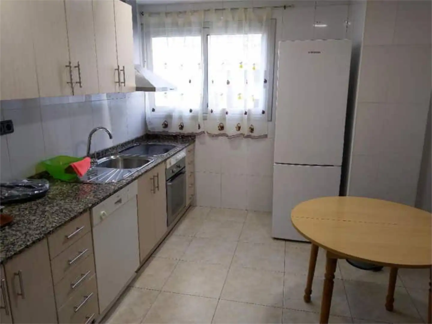 Flat for rent in Instituts - Universitat Kitchen of Flat for rent in Lleida with Heating, Terrace and Furnished