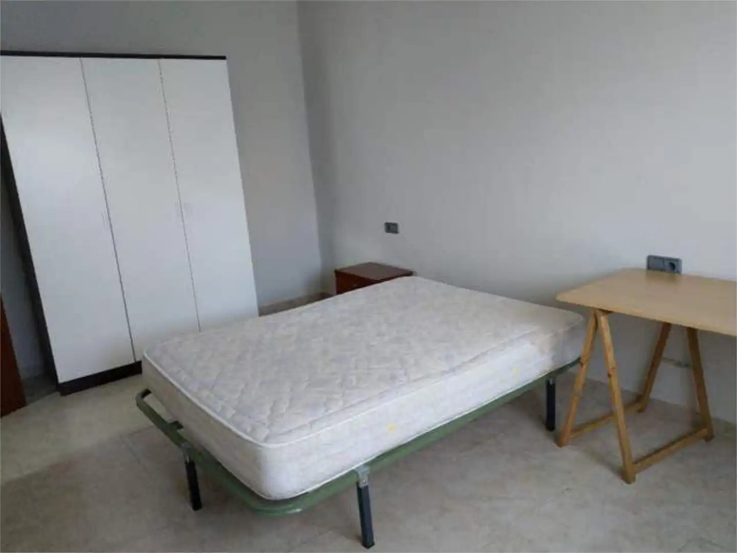 Flat for rent in Instituts - Universitat Bedroom of Flat for rent in Lleida with Heating, Terrace and Furnished