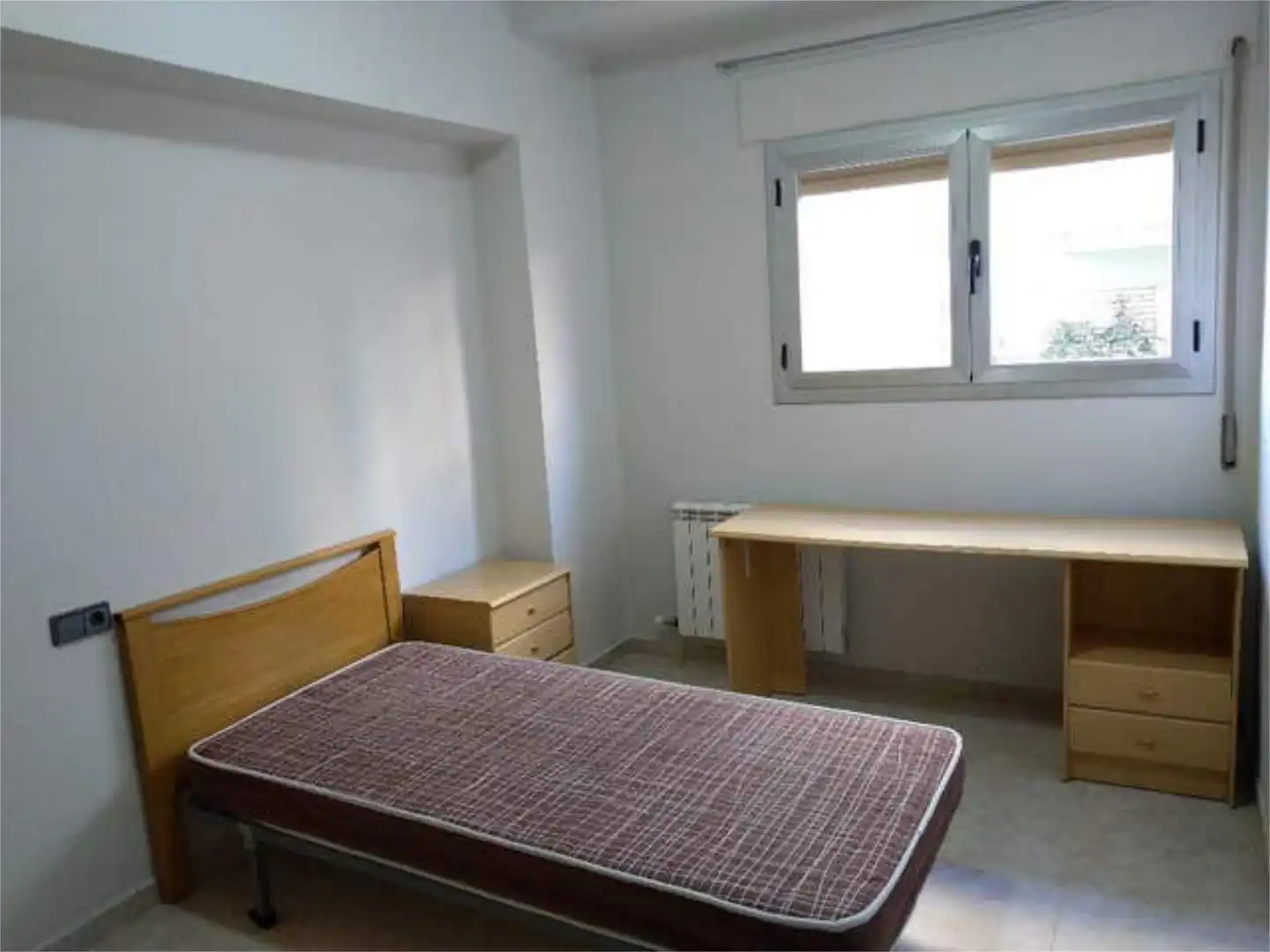 Flat for rent in Instituts - Universitat Bedroom of Flat for rent in Lleida with Heating, Terrace and Furnished