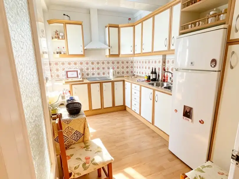 Piso en venta en Carretera del Juncal, 1, El Juncal - Vallealto Cocina de Piso en venta en El Puerto de Santa María con Parquet