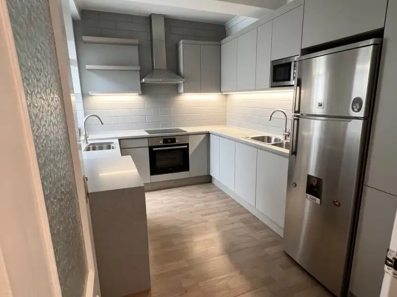 Piso en venta en Carretera del Juncal, 1, El Juncal - Vallealto Cocina de Piso en venta en El Puerto de Santa María con Parquet