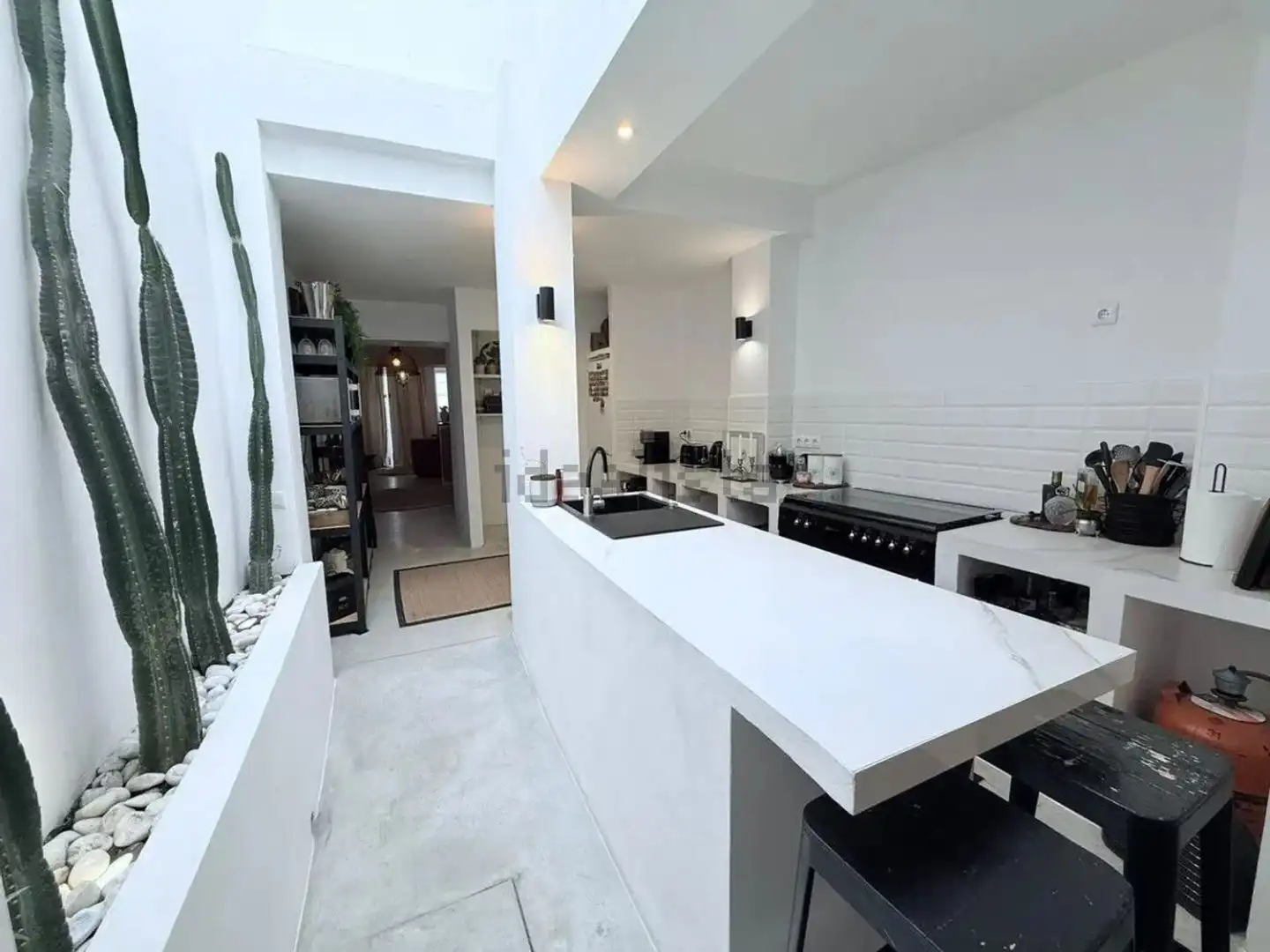 Casa adosada en venta en Calle Gallardo, 11, Coín Cocina de Casa adosada en venta en Coín con Aire acondicionado y Terraza
