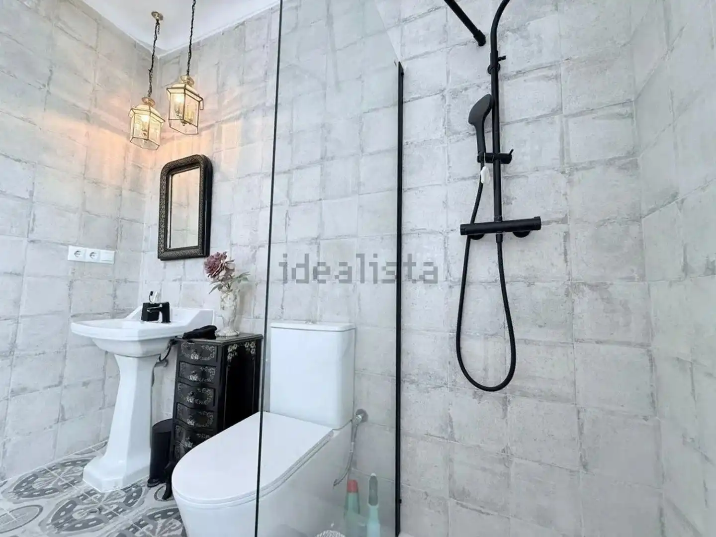 Casa adosada en venta en Calle Gallardo, 11, Coín Baño de Casa adosada en venta en Coín con Aire acondicionado y Terraza
