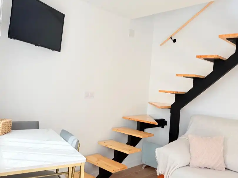 Flat for sale in El Picazo    with Furnished