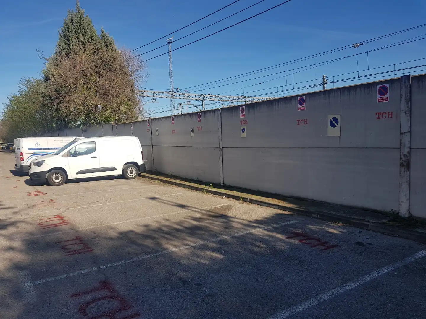 Garage for rent in Transversal Segunda, Villaverde Alto Parking of Garage for rent in Madrid