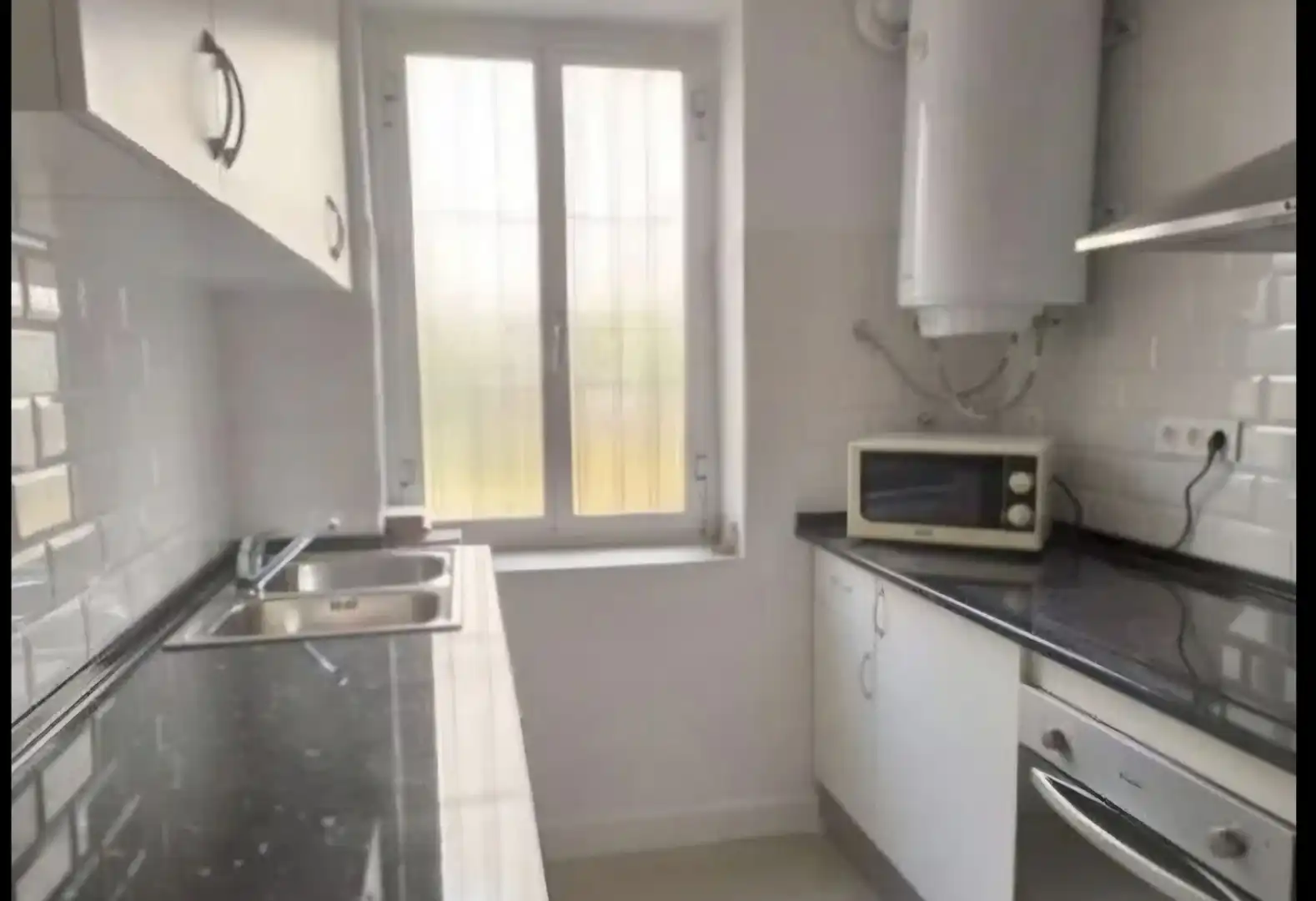 Piso de alquiler en Calle Siete de Mayo, 17, Ciudad Jardín - Zoco Cocina de Piso de alquiler en Córdoba con Calefacción, Amueblado y Horno