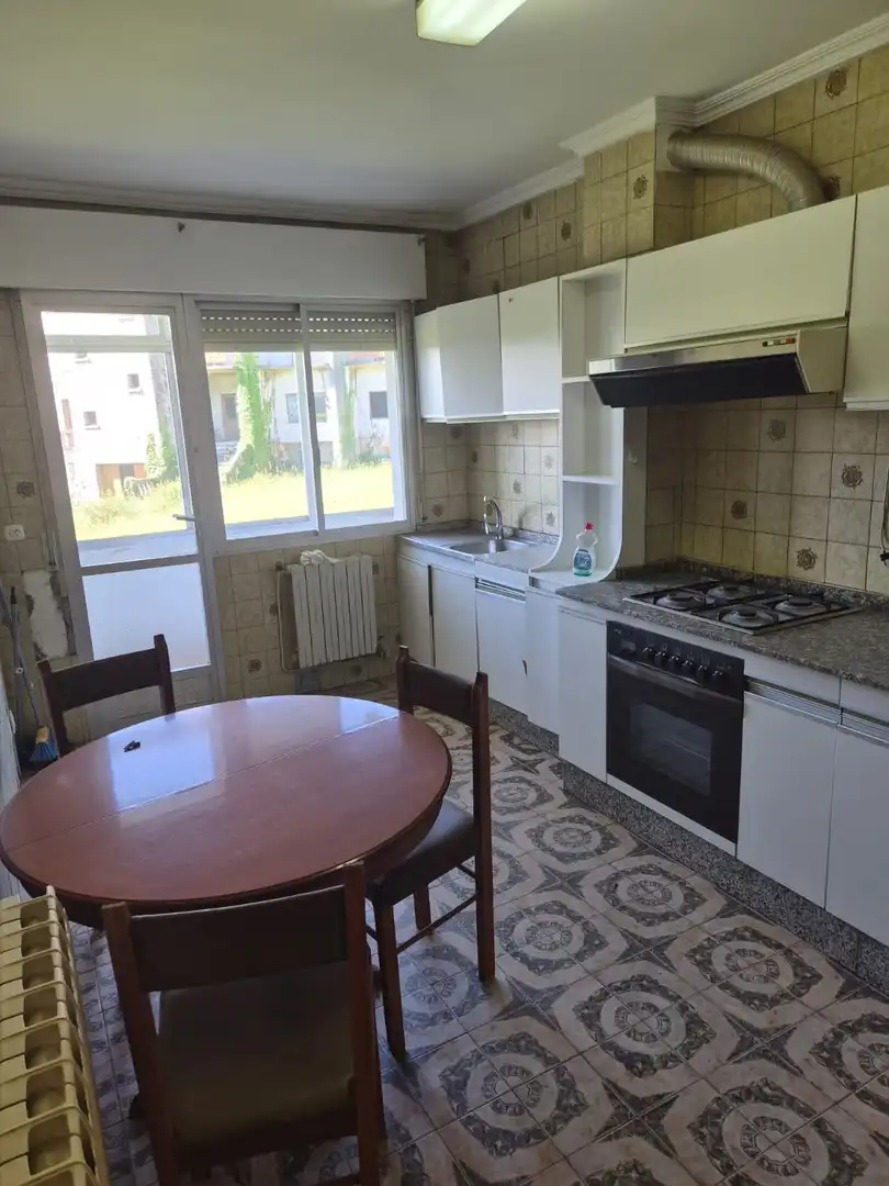 Küche von Wohnung zum Verkauf in Guitiriz mit Heizung, Parkett und Abstellraum