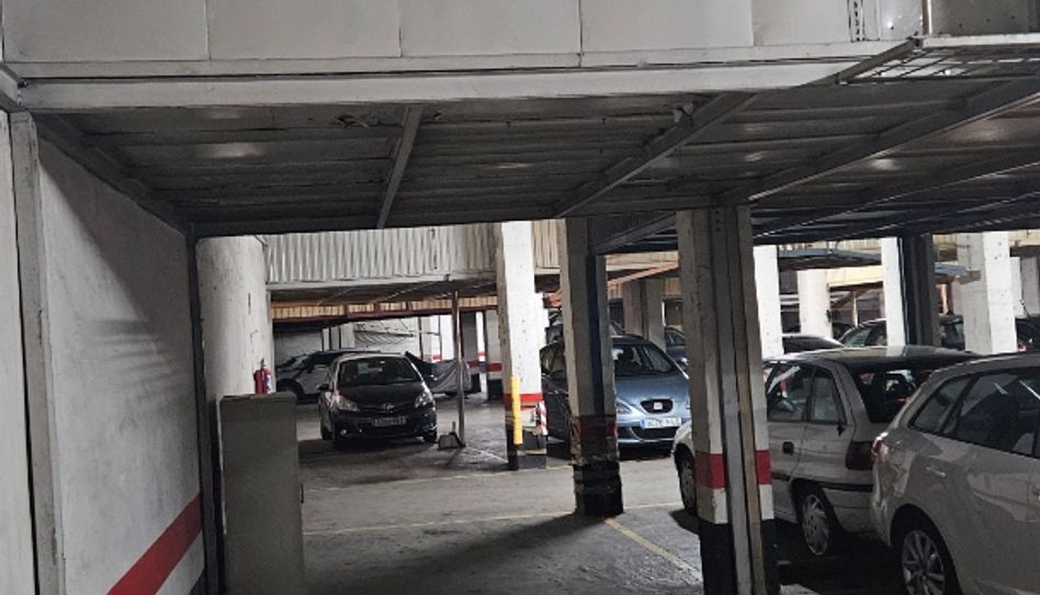Garaje de alquiler en Elexpuru Kalea, 1, Bagatza - San Vicente, Barakaldo - imagen 1 Foto 1 de Garaje de alquiler en Elexpuru Kalea, 1, Bagatza - San Vicente, Barakaldo