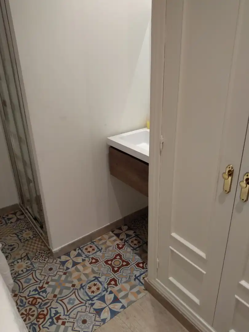 Estudio de alquiler en Calle Calle de Almadén, 5, Cortes - Huertas Baño de Estudio de alquiler en Madrid Capital con Aire acondicionado