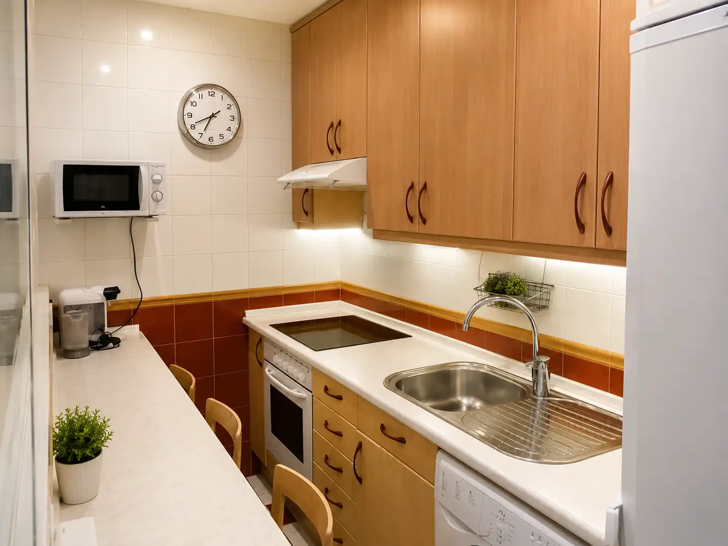 Wohnung zur Miete in Strasse Calle de Almadén, 5, Cortes - Huertas Küche von Wohnung zur Miete in Madrid Capital mit Klimaanlage