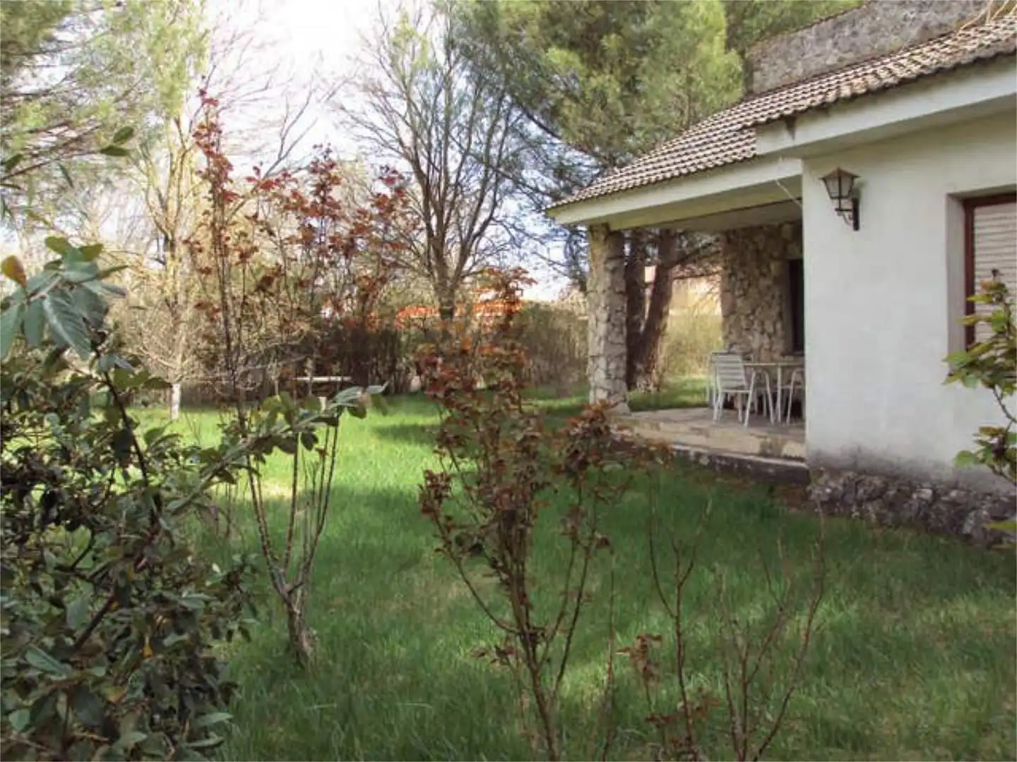 Einfamilien-Reihenhaus zum Verkauf in Traspinedo Garten von Einfamilien-Reihenhaus zum Verkauf in Traspinedo mit Privatgarten, Terrasse und Möbliert