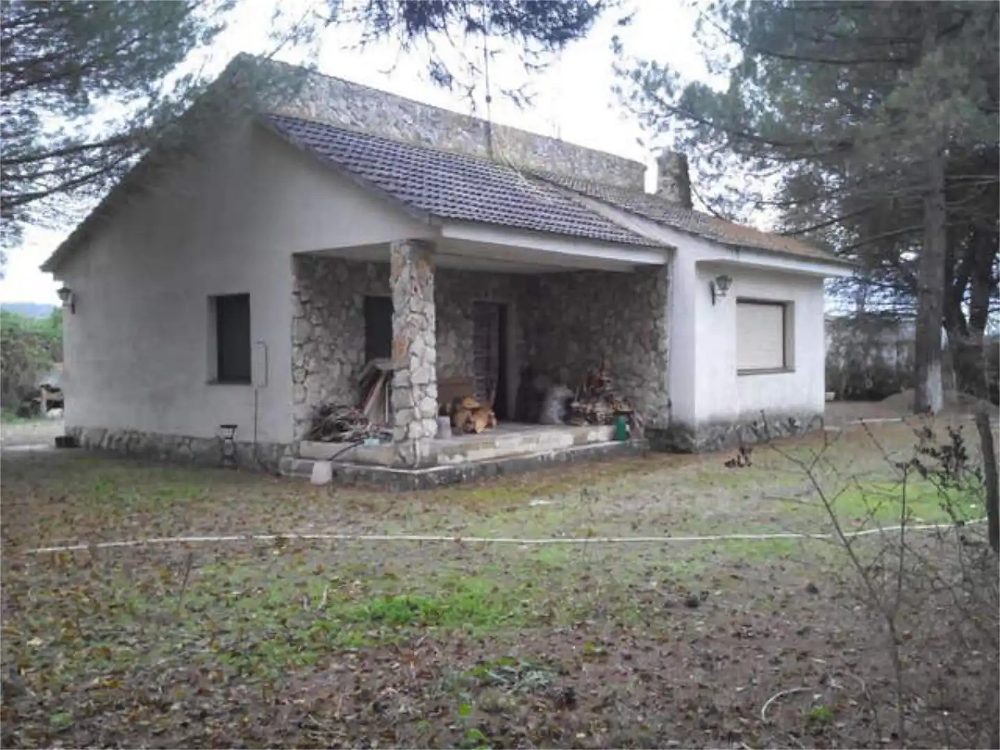 Einfamilien-Reihenhaus zum Verkauf in Traspinedo Einfamilien-Reihenhaus zum Verkauf in Traspinedo mit Privatgarten, Terrasse und Möbliert