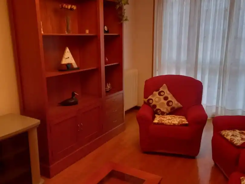Flat for rent in Calle Bajada de la Universidad, 1, Universidad Living room of Flat for rent in Ávila with Heating, Parquet flooring and Furnished