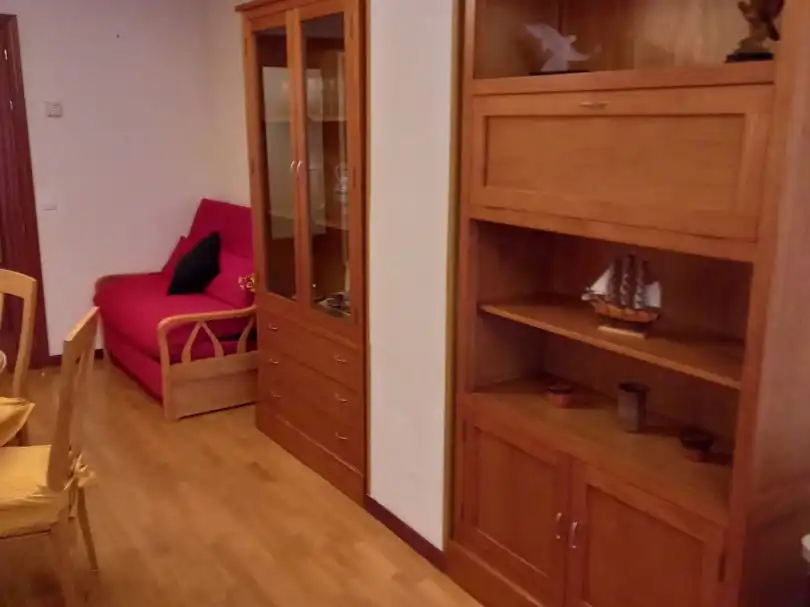 Flat for rent in Calle Bajada de la Universidad, 1, Universidad Living room of Flat for rent in Ávila with Heating, Parquet flooring and Furnished
