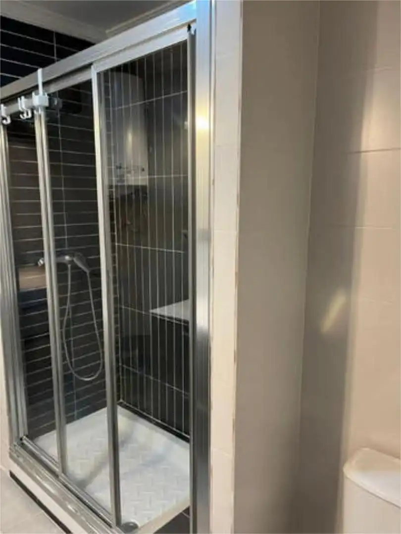 Bany de Apartament de lloguer en  Sevilla Capital