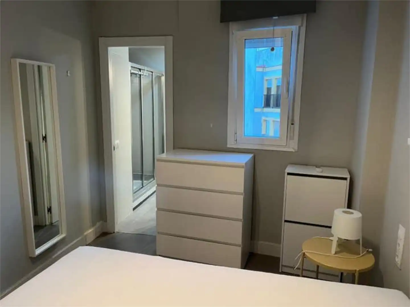 Dormitori de Apartament de lloguer en  Sevilla Capital