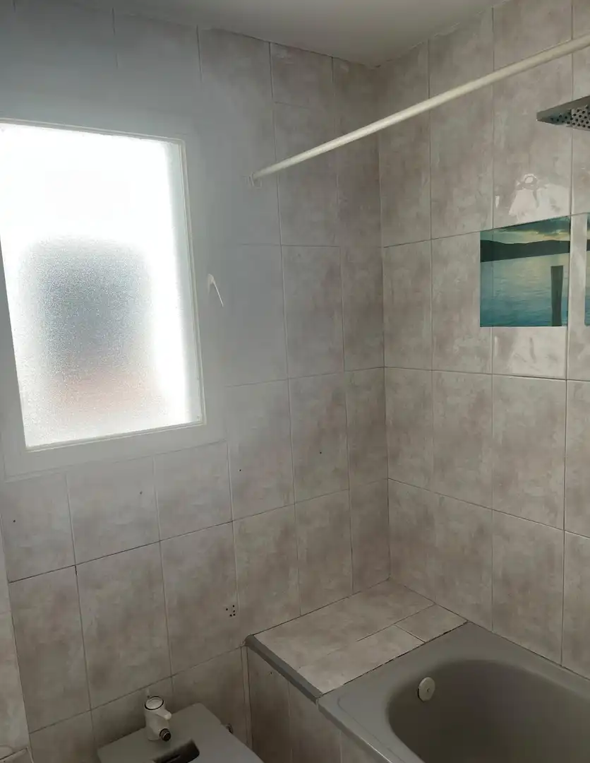 Piso en venta en Calle de Marcelo Usera, 125, Moscardó Baño de Piso en venta en Madrid con Calefacción, Parquet y Terraza