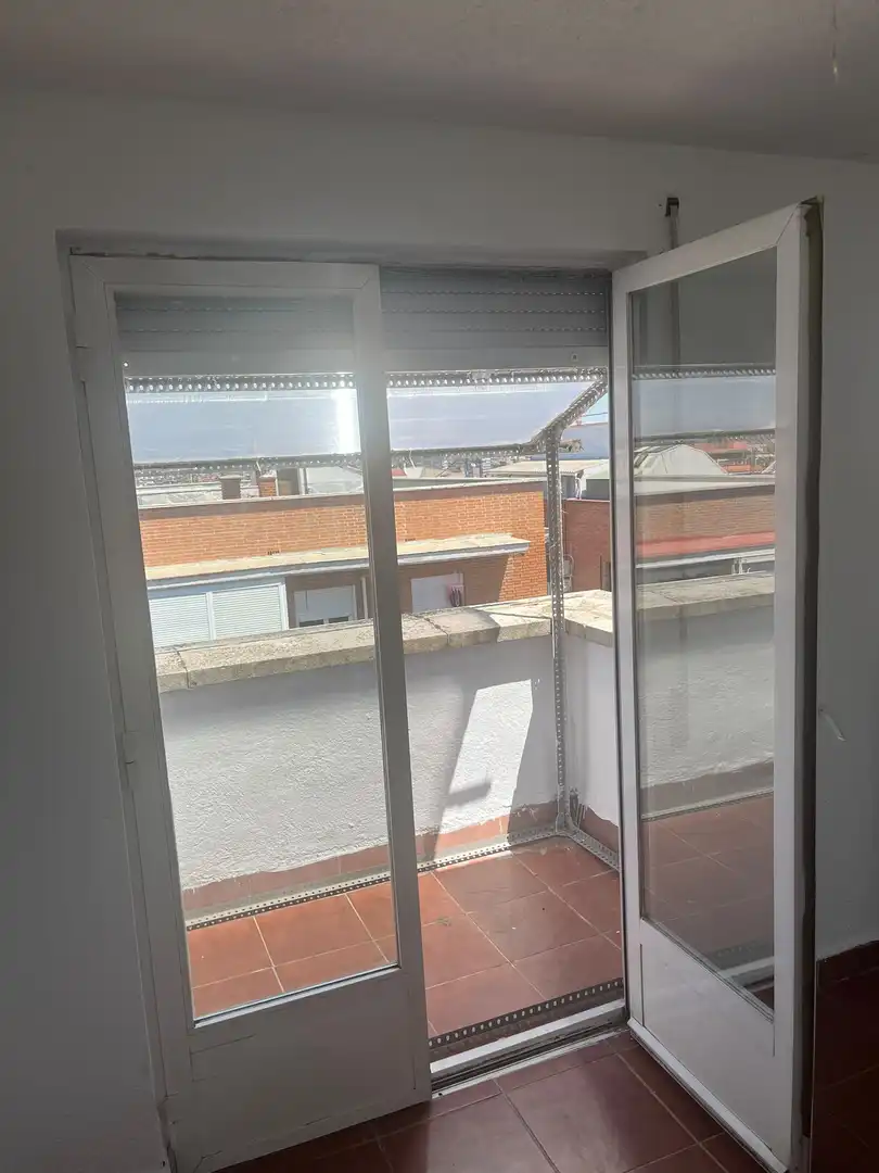 Piso en venta en Calle de Marcelo Usera, 125, Moscardó Terraza de Piso en venta en Madrid con Calefacción, Parquet y Terraza