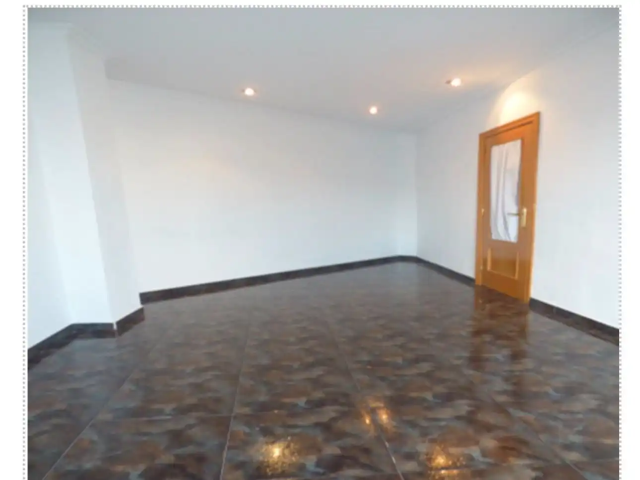 Wohnung zur Miete in Carrer de Cadis, 88, Russafa Wohnung zur Miete in Valencia Capital mit Klimaanlage und Balkon