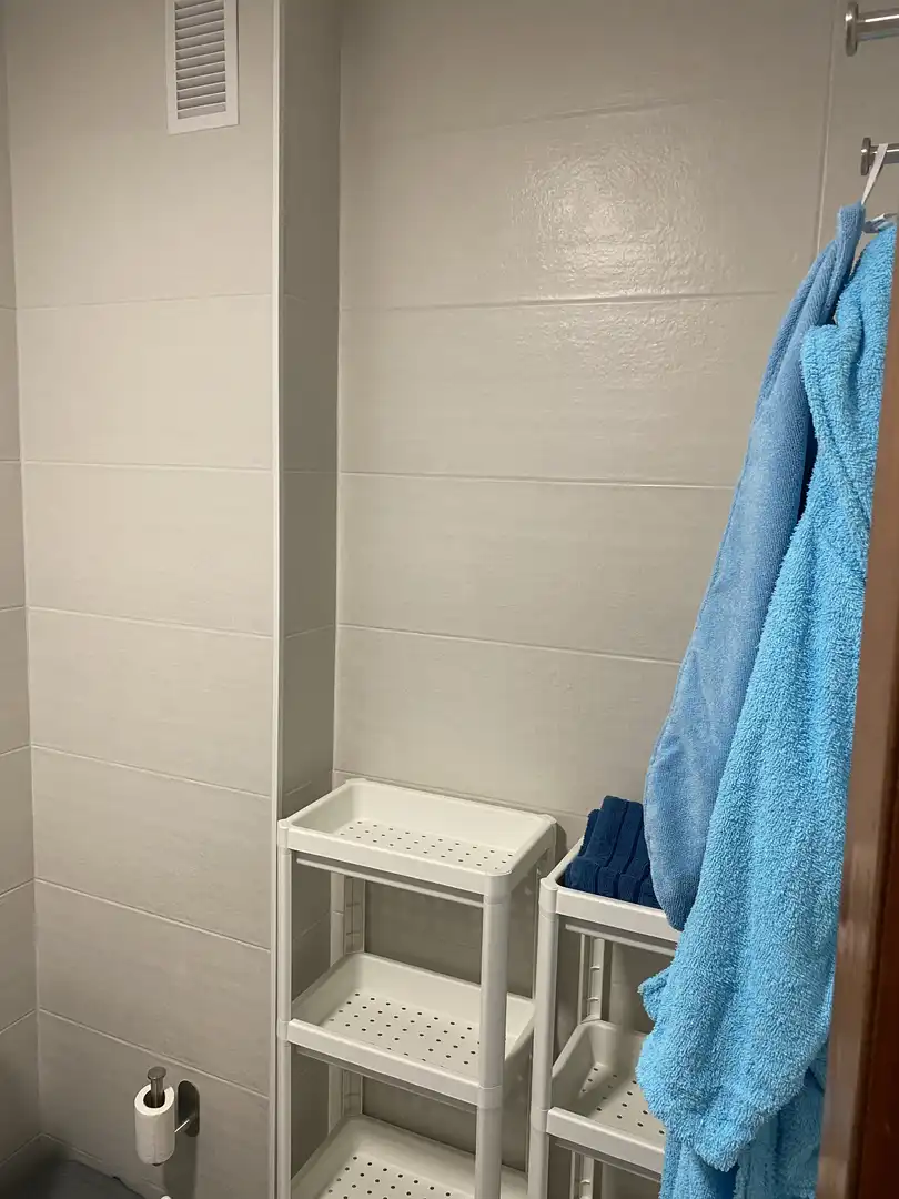 Piso en venta en Calle San Fermín, 9, San Francisco Javier Baño de Piso en venta en Granada con Jardín privado, Piscina y Balcón