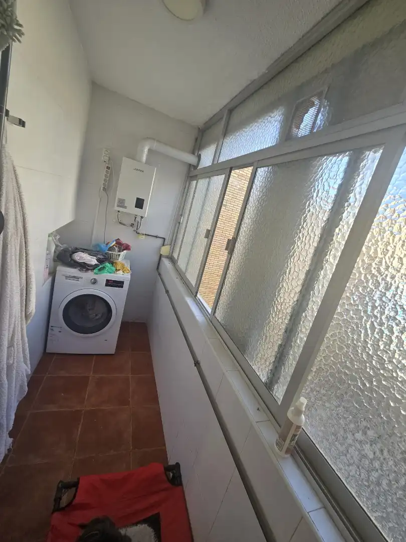 Piso en venta en Calle Juan Francisco Baviano Giner, 13, Oeste Terraza de Piso en venta en Mérida con Balcón