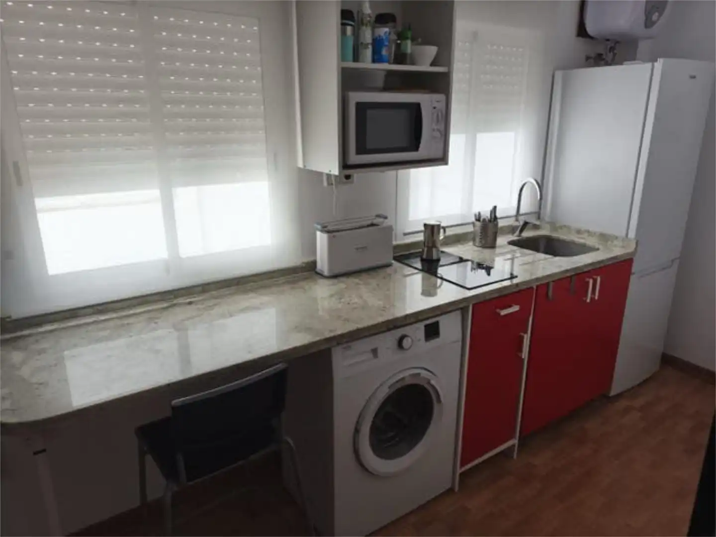 Cocina de Apartamento de alquiler en Sevilla con Calefacción y Amueblado