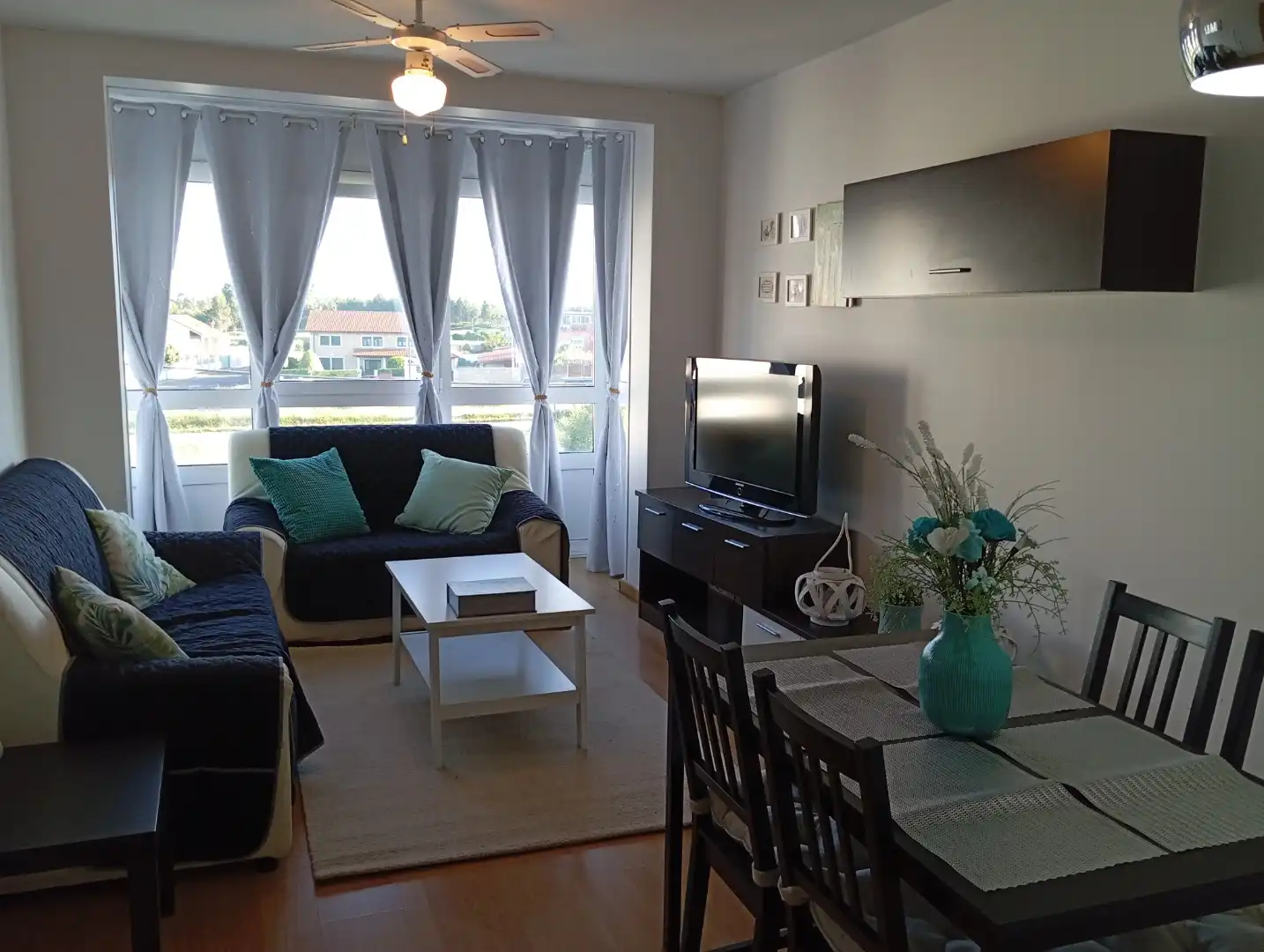 Flat for rent in Avenida Lugo, Melide Living room of Flat for rent in Melide with Heating, Storage room and Furnished