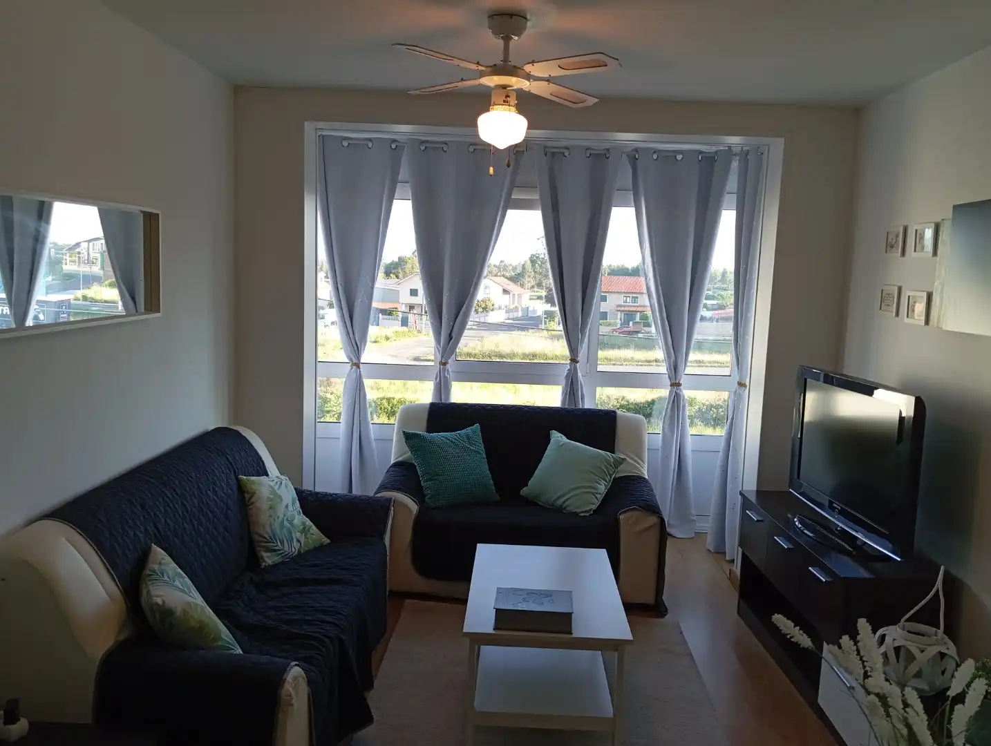 Flat for rent in Avenida Lugo, Melide Living room of Flat for rent in Melide with Heating, Storage room and Furnished