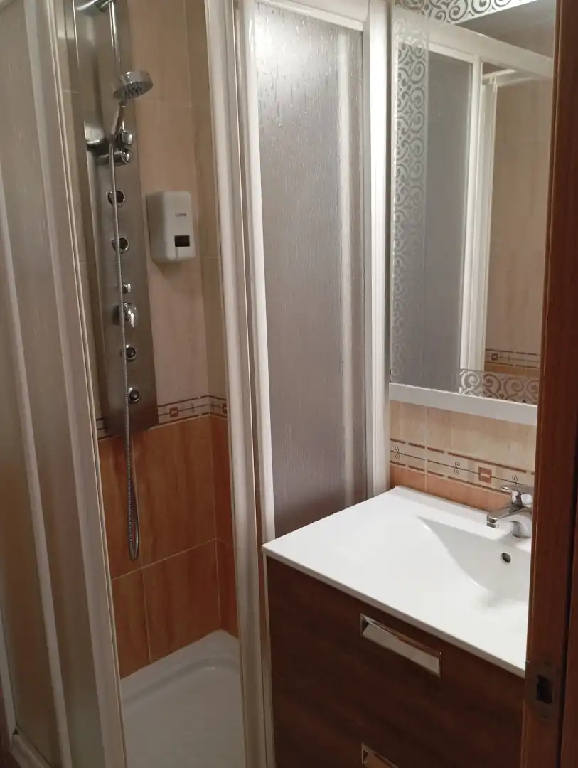 Flat for rent in Avenida Lugo, Melide Bathroom of Flat for rent in Melide with Heating, Storage room and Furnished
