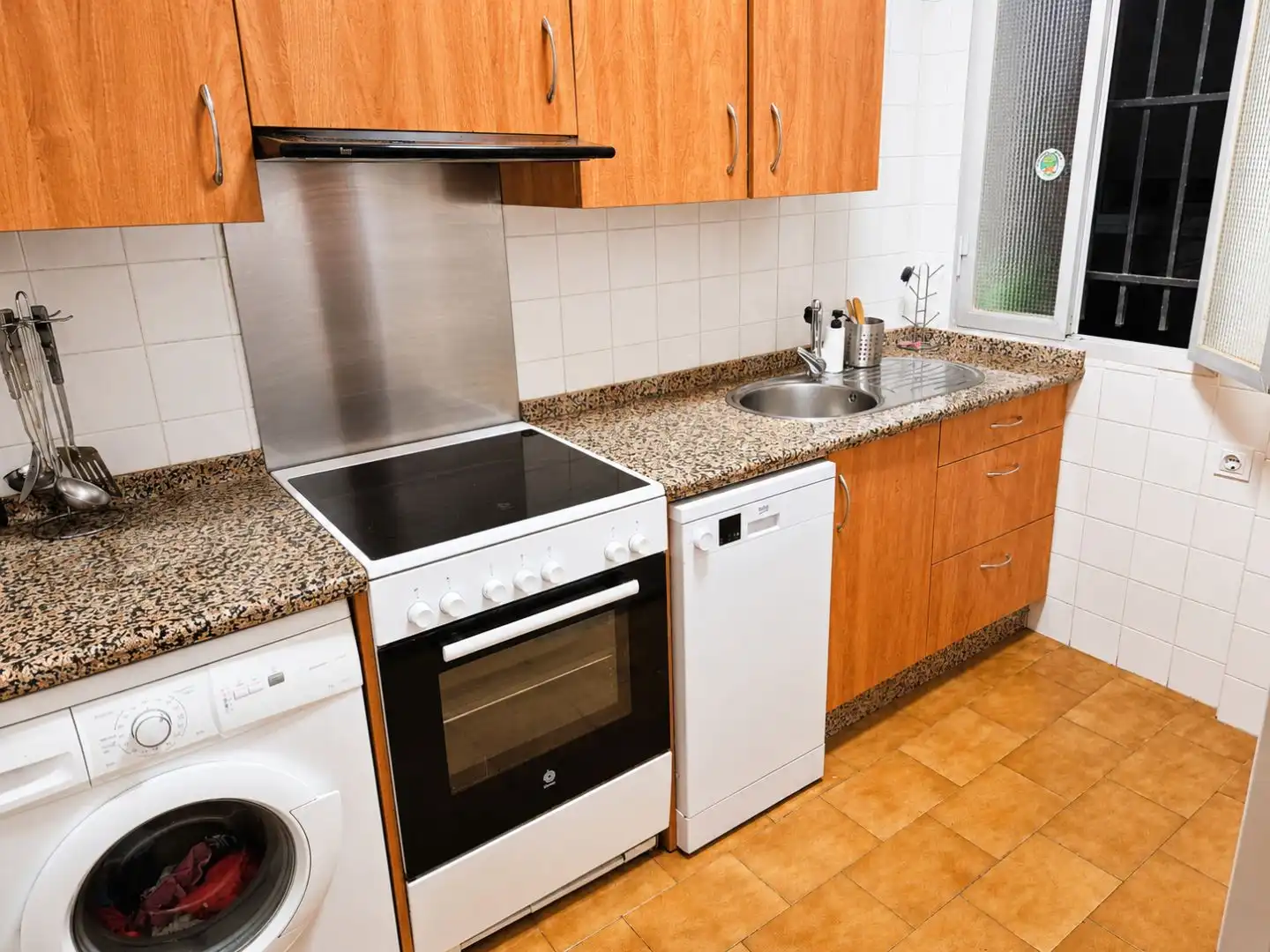 Küche von Wohnung zum Verkauf in  Sevilla Capital mit Klimaanlage