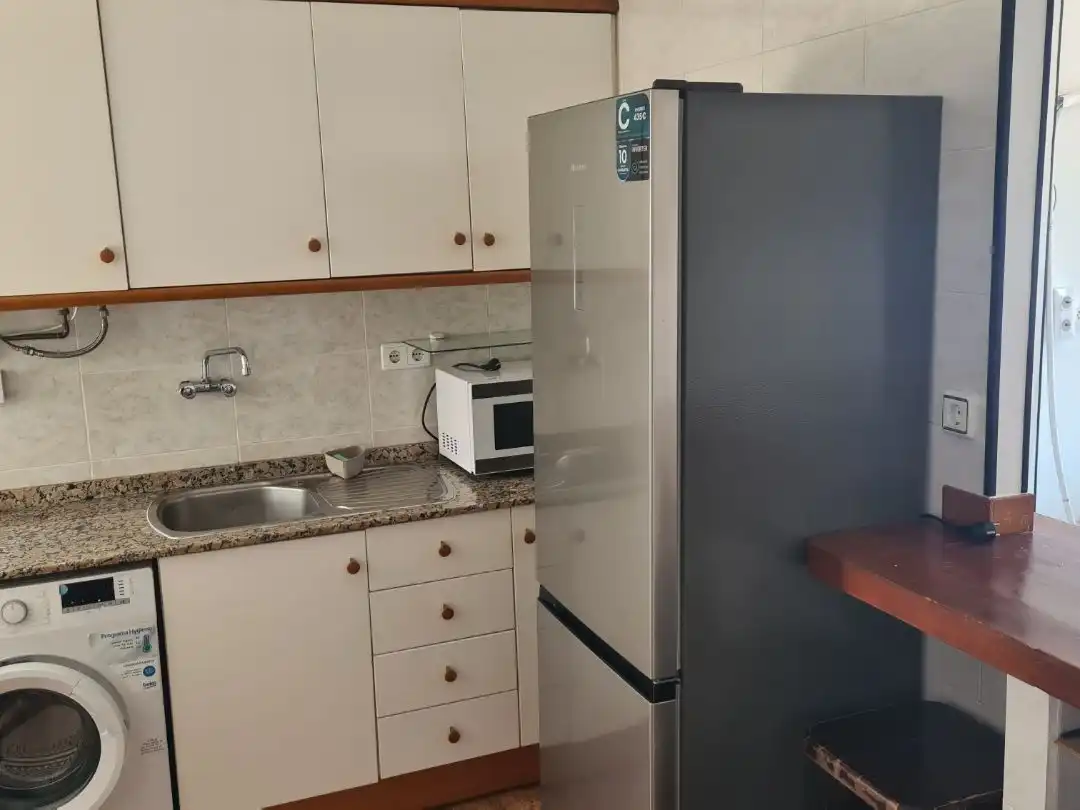 Pis de lloguer a Carrer de Sant Pere, 25, El Puerto Cuina de Pis de lloguer en Dénia amb Aire condicionat, Calefacció i Moblat