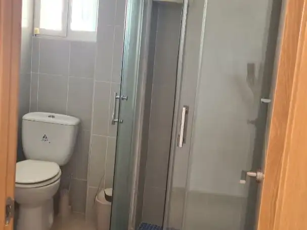Pis de lloguer a Carrer de Sant Pere, 25, El Puerto Bany de Pis de lloguer en Dénia amb Aire condicionat, Calefacció i Moblat