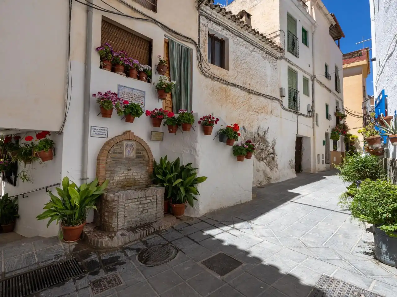 Casa adosada en venta en Calle San Vicente, 18, Güéjar Sierra Vista exterior de Casa adosada en venta en Güéjar Sierra con Terraza