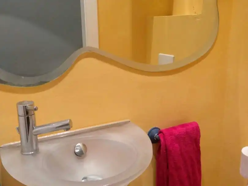 Bathroom of Apartments for rent in  Madrid Capital  with Air Conditioner