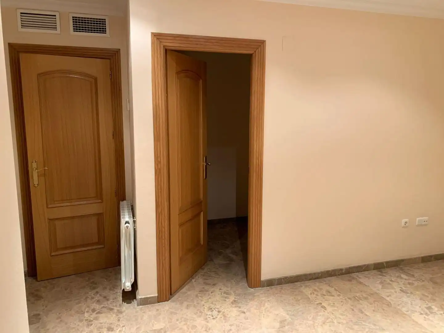Wohnung zur Miete in Calle de la Corredera, 35, Maestro Carrascosa - Banda de Música