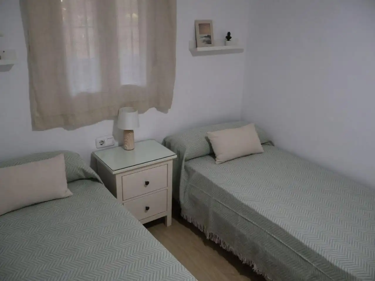 Flat for rent in Calle Mar del Norte, 10, Las Redes Bedroom of Flat for rent in El Puerto de Santa María with Terrace, Swimming Pool and Furnished