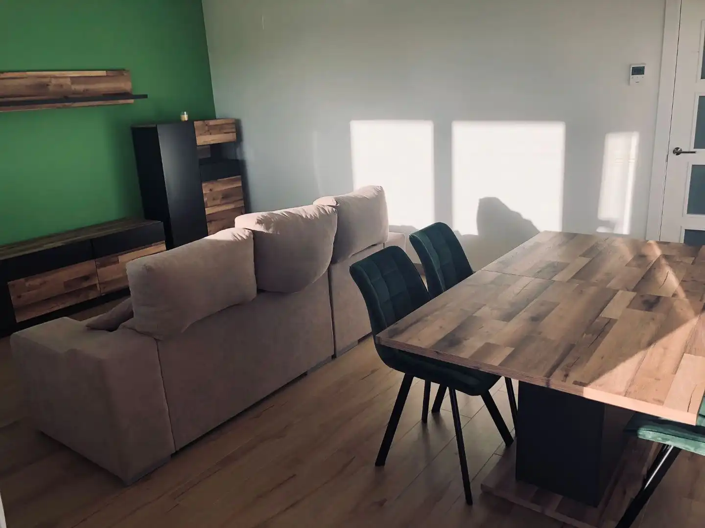 Ático en venta en Olarizu Hiribidea, 21, Adurtza Sala de estar de Ático en venta en Vitoria - Gasteiz con Calefacción, Terraza y Trastero