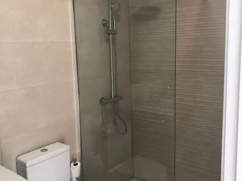 Ático en venta en Olarizu Hiribidea, 21, Adurtza Baño de Ático en venta en Vitoria - Gasteiz con Calefacción, Terraza y Trastero