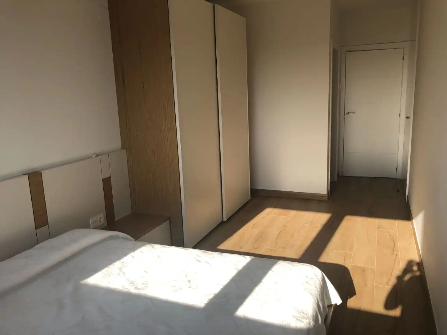 Pis en venda a Olarizu Hiribidea, 21, Adurtza Dormitori de Pis en venda en Vitoria - Gasteiz amb Calefacció, Terrassa i Traster