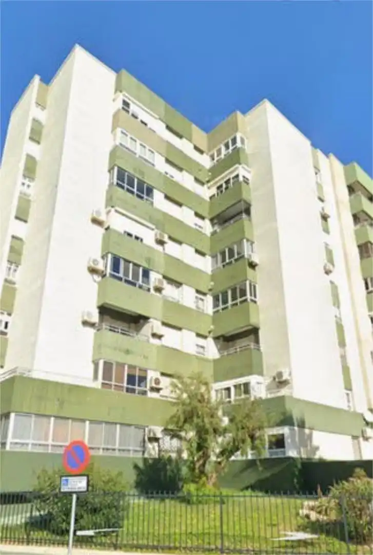 Außenansicht von Wohnung zum Verkauf in San Fernando mit Privatgarten und Terrasse