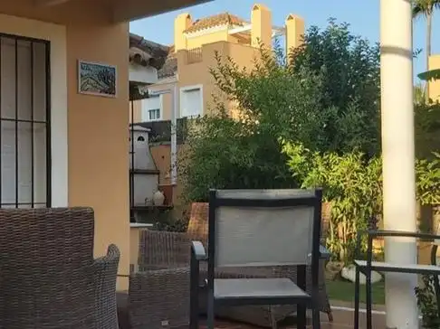 Pis de lloguer a Calle Mochuelo, 35, El Águila Terrassa de Pis de lloguer en El Puerto de Santa María amb Aire condicionat, Calefacció i Jardí privat