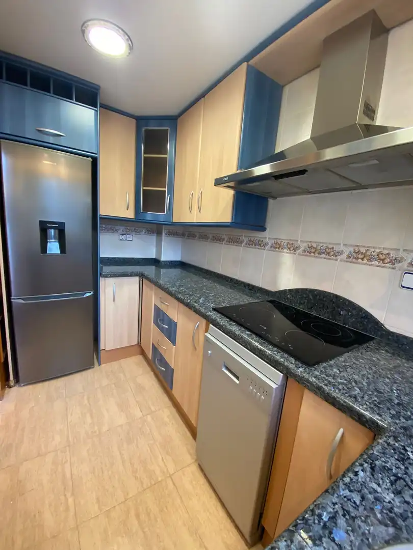 Cocina de Casa adosada en venta en Benidorm con Aire acondicionado, Jardín privado y Terraza