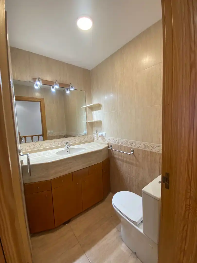 Baño de Casa adosada en venta en Benidorm con Aire acondicionado, Jardín privado y Terraza