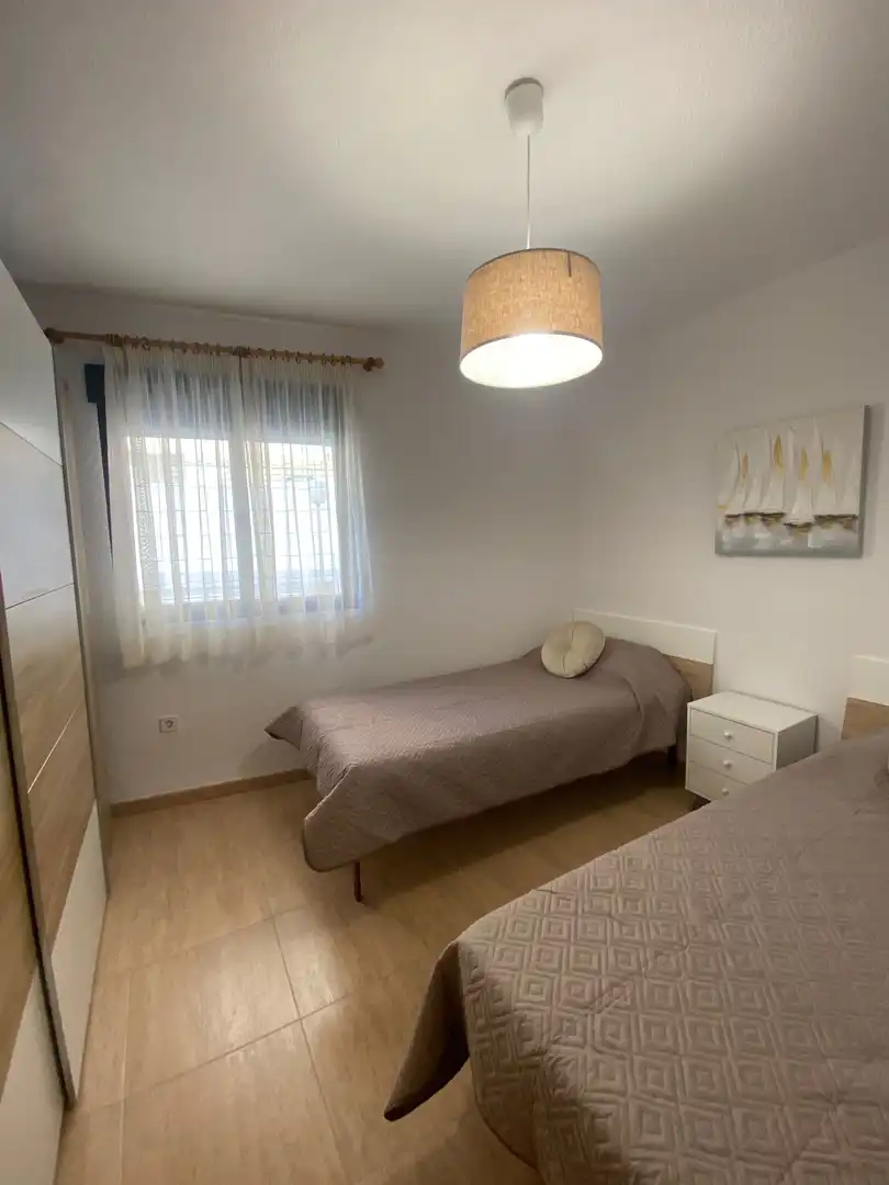 Habitación de Casa adosada en venta en Benidorm con Aire acondicionado, Jardín privado y Terraza