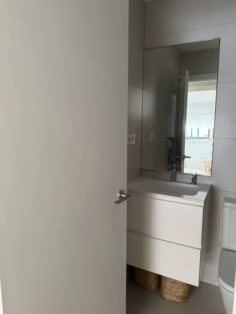 Flat for sale in Carrer de la Muntanya, 18, El Clot Bathroom of Flat for sale in Barcelona Capital with Air Conditioner