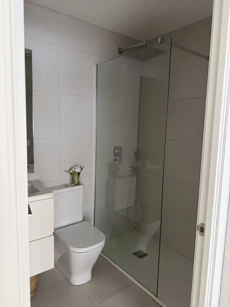 Flat for sale in Carrer de la Muntanya, 18, El Clot Bathroom of Flat for sale in Barcelona Capital with Air Conditioner